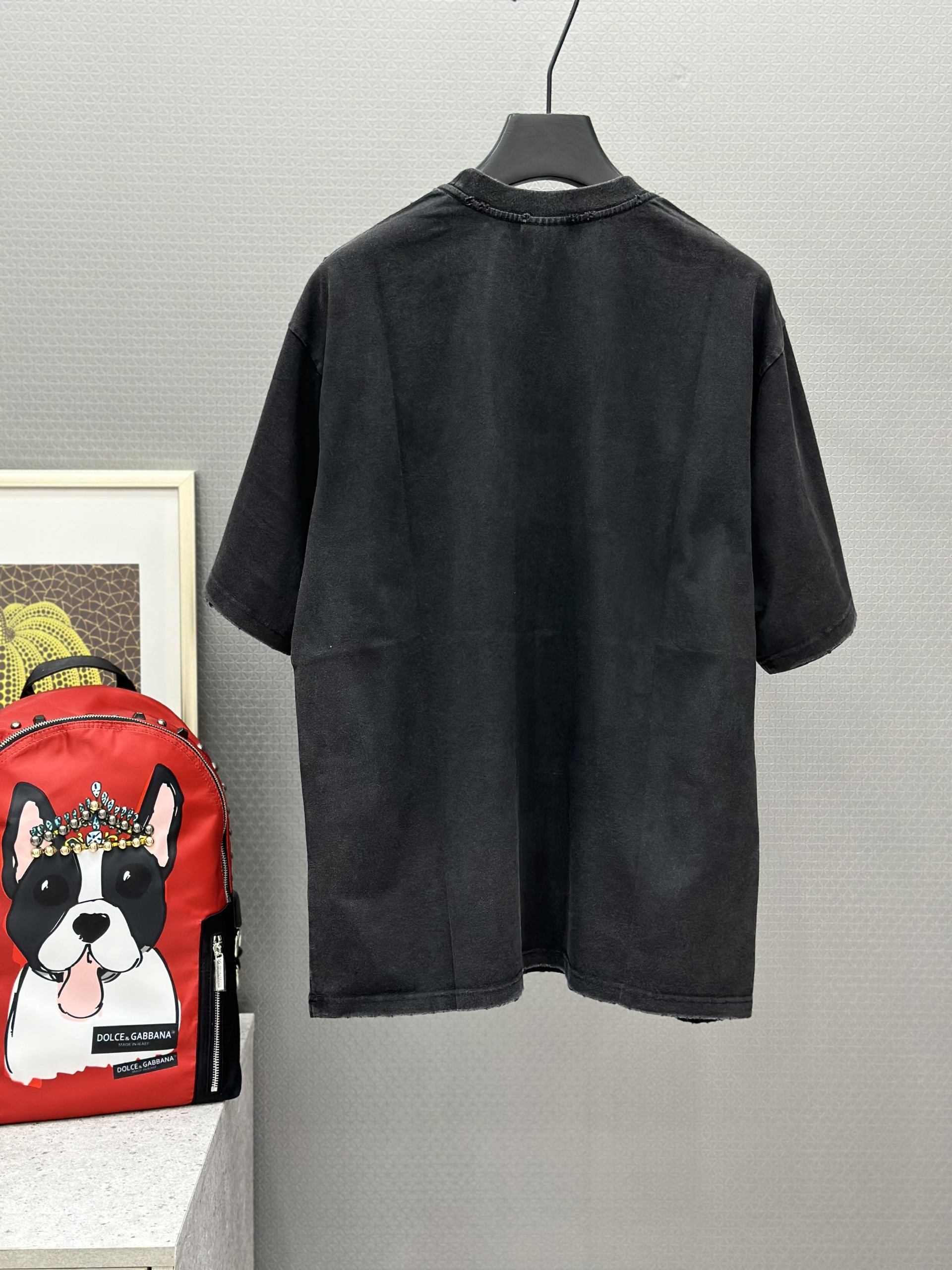 Áo phông T-shirt Balenciaga BB Đen bạc logo chữ viền Trắng Like Auth on web VTN